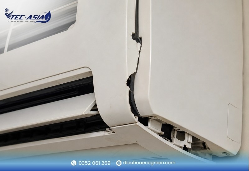 Vỏ máy bị nứt hoặc các khớp nối nhựa bị hở, lỏng lẻo