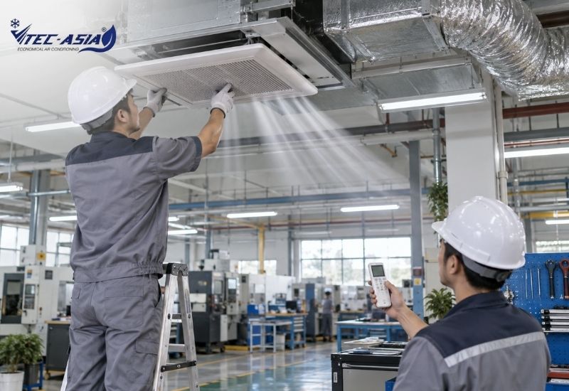 vệ sinh điều hòa âm trần nối ống gió